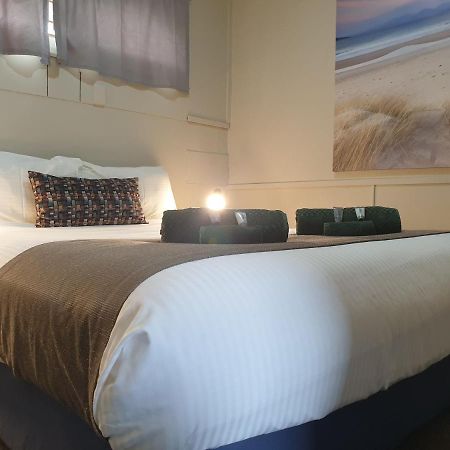 הורסהאם Smerdon Lodge Motel מראה חיצוני תמונה