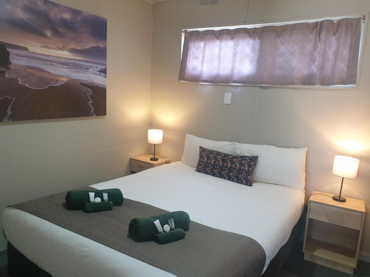 הורסהאם Smerdon Lodge Motel מראה חיצוני תמונה
