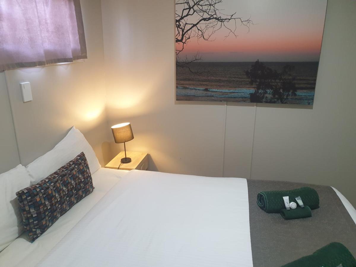 הורסהאם Smerdon Lodge Motel מראה חיצוני תמונה