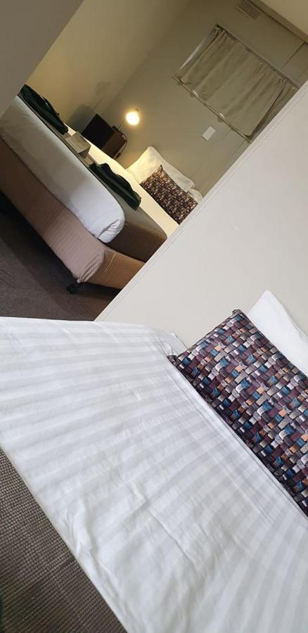 הורסהאם Smerdon Lodge Motel מראה חיצוני תמונה